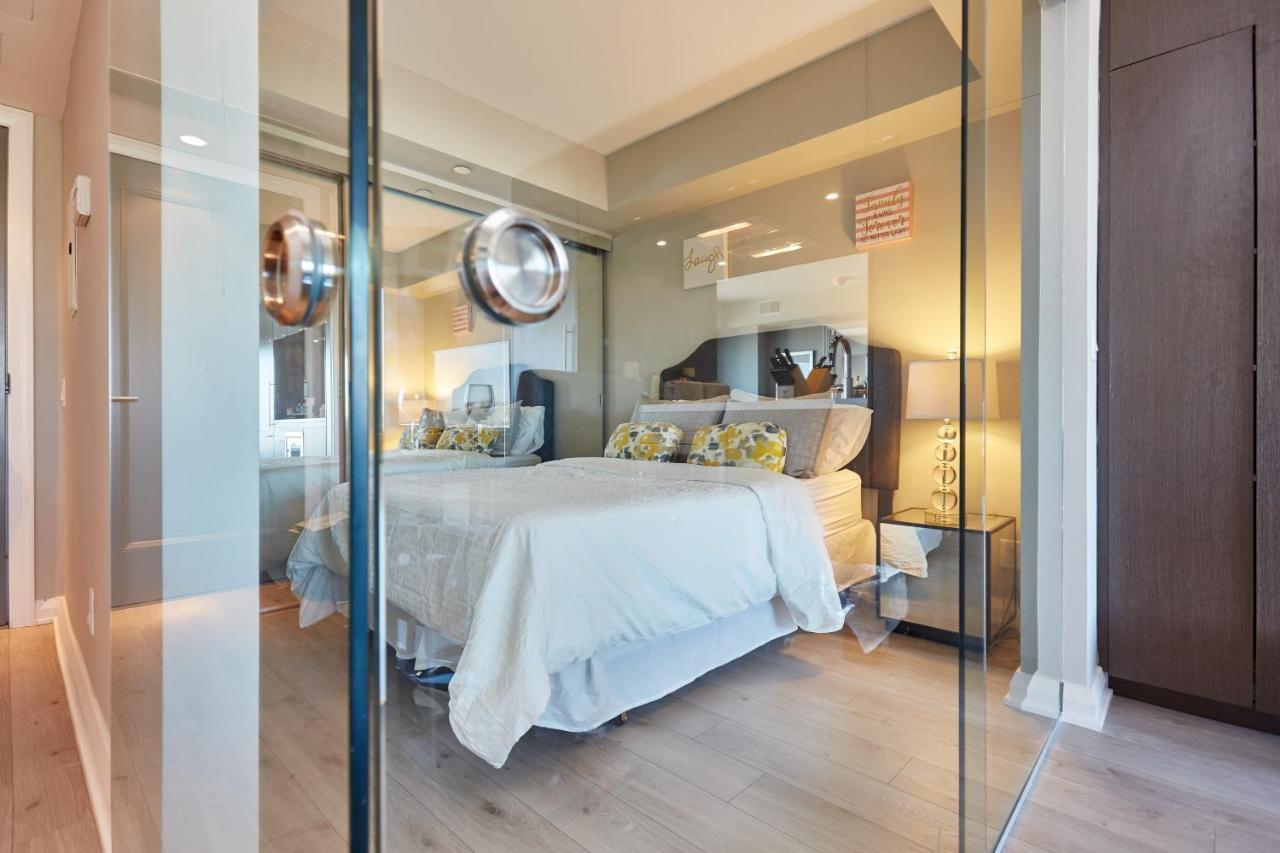 Atlas Suites - Yorkville Furnished Apartments Торонто Екстер'єр фото