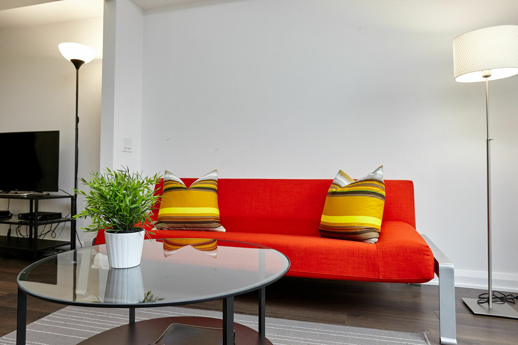 Atlas Suites - Yorkville Furnished Apartments Торонто Екстер'єр фото