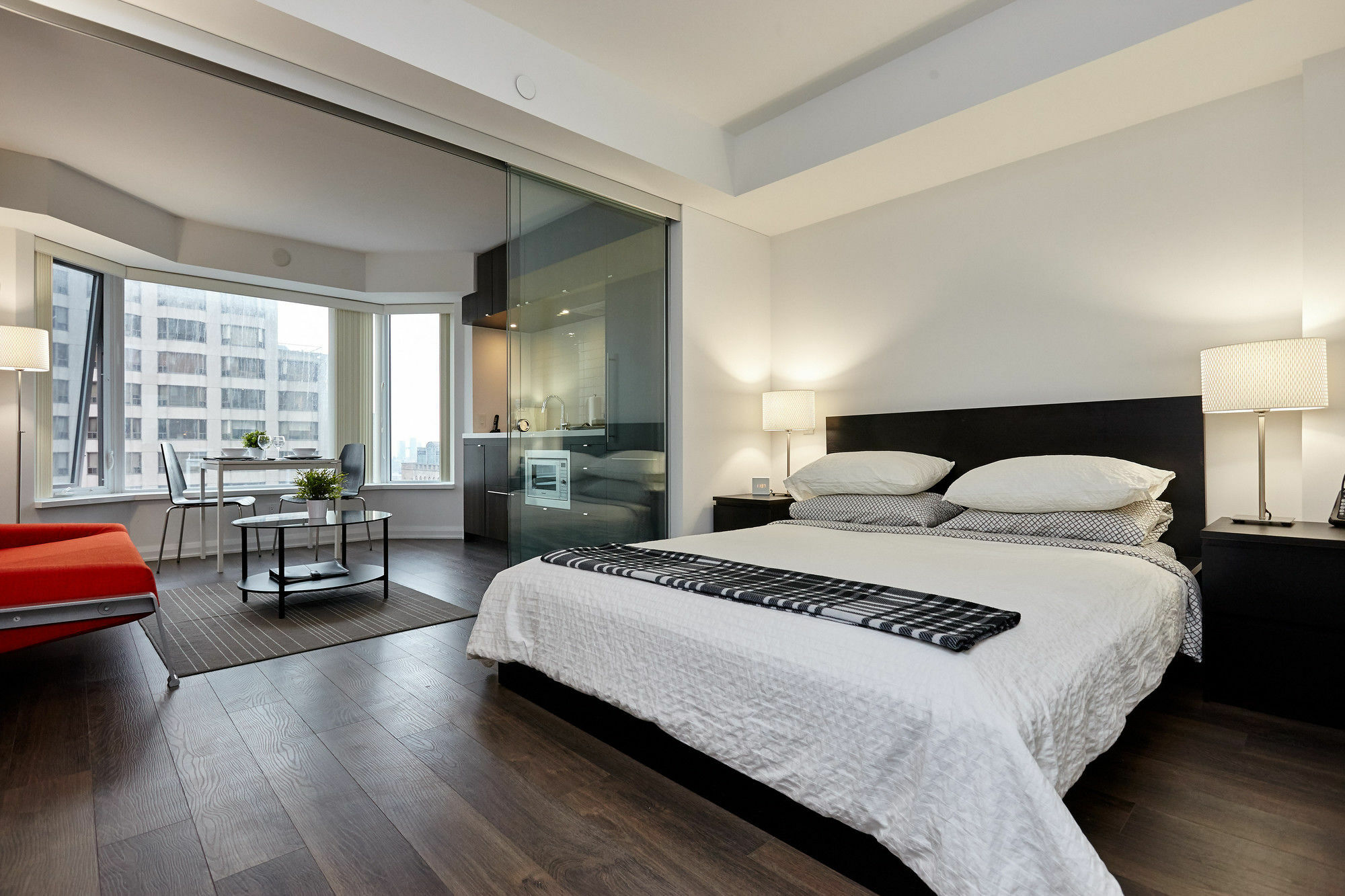 Atlas Suites - Yorkville Furnished Apartments Торонто Екстер'єр фото